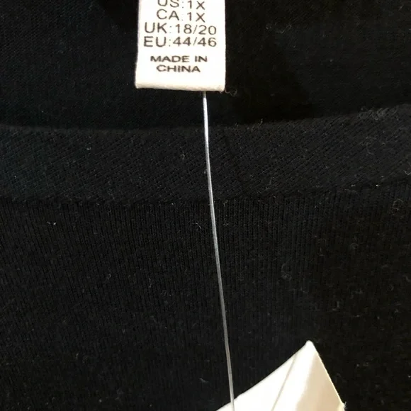 Woman’s Black Beaded Sweater/Shirt - Picture 6 of 6